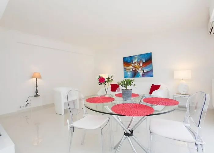 Daire Marriott/ Croisette - Luxe 1 Bed *